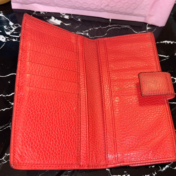 Gucci Red Leather Wallet very good condition - Picture 6 of 9